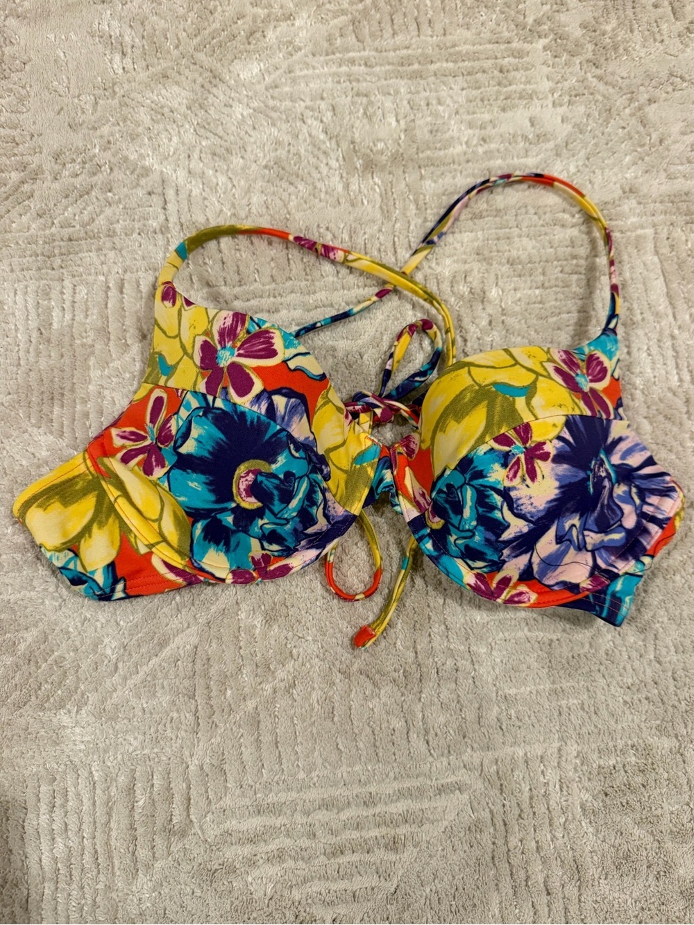 Out From Under Floral Bikini Top Size L Underwire Strappy Back Tie Swim